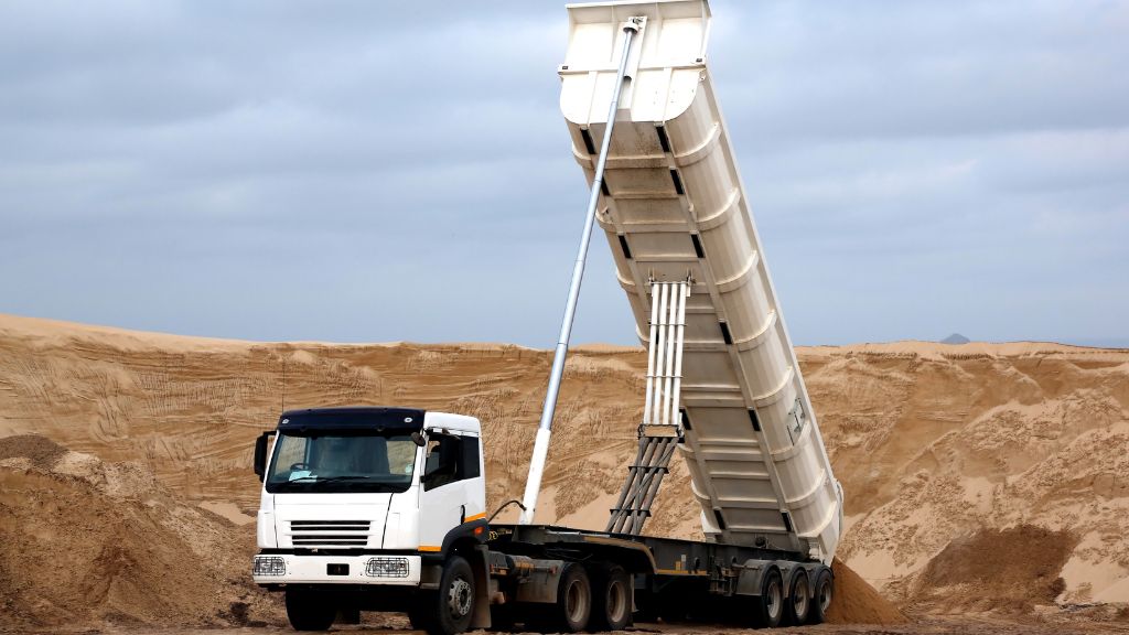 tipper truck rental