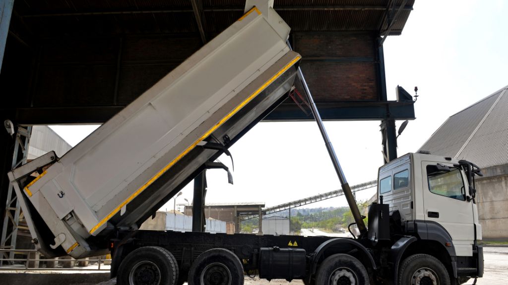 tipper truck for rental